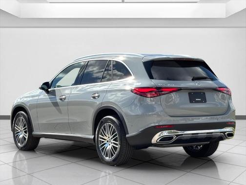 2026 Mercedes-Benz GLC 300 Base