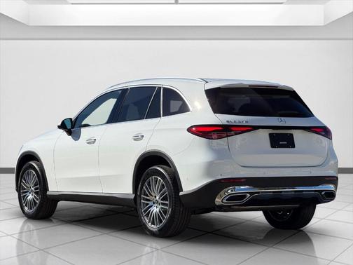 2026 Mercedes-Benz GLC 300 Base