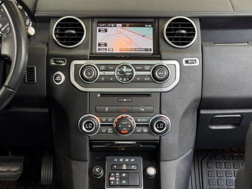 2016 Land Rover LR4 Base