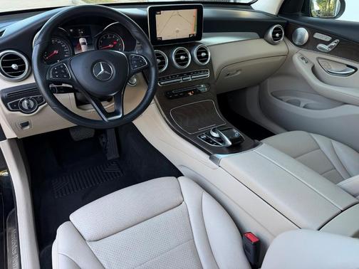 2019 Mercedes-Benz GLC 300 Base 4MATIC