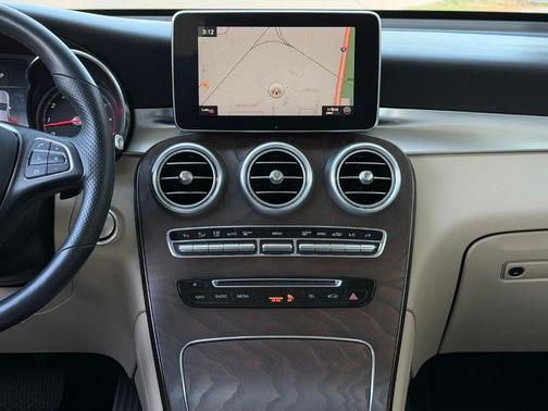 2019 Mercedes-Benz GLC 300 Base 4MATIC