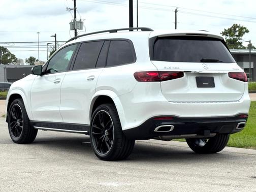 2025 Mercedes-Benz GLS 450 4MATIC