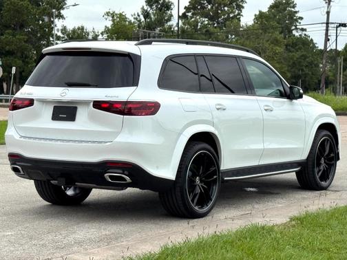 2025 Mercedes-Benz GLS 450 4MATIC