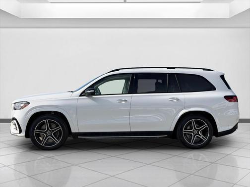 2026 Mercedes-Benz GLS 450 4MATIC