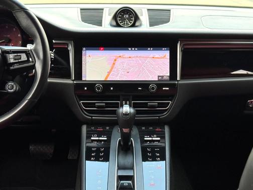 2024 Porsche Macan S