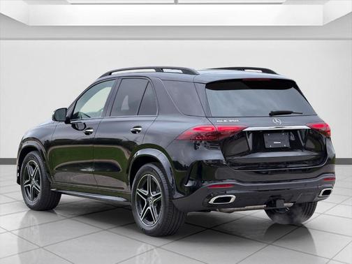 Obsidian Black Metallic 2026 Mercedes-Benz GLE 350 Base
