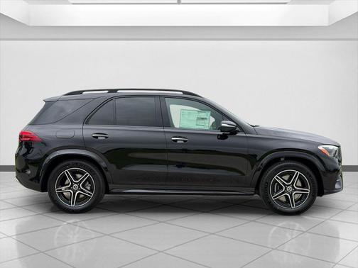 Obsidian Black Metallic 2026 Mercedes-Benz GLE 350 Base