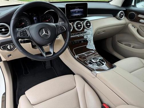 2019 Mercedes-Benz GLC 300 Base