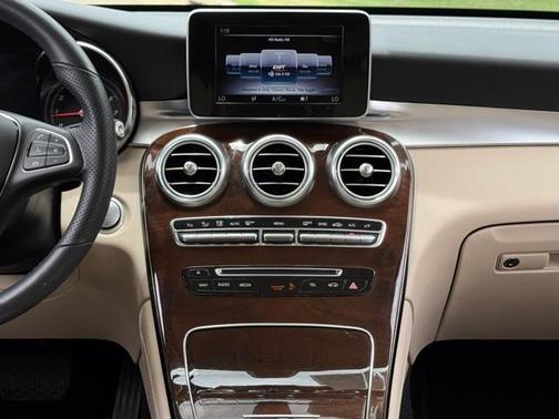 2019 Mercedes-Benz GLC 300 Base