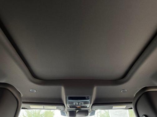 2024 Land Rover Defender P400 S