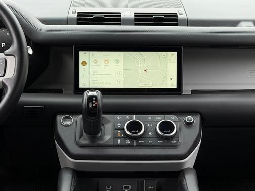 2024 Land Rover Defender P400 S