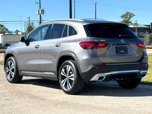 2026 Mercedes-Benz GLA 250 Base