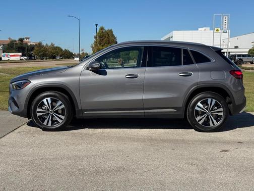 2026 Mercedes-Benz GLA 250 Base