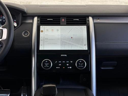 2024 Land Rover Discovery P360 Dynamic SE