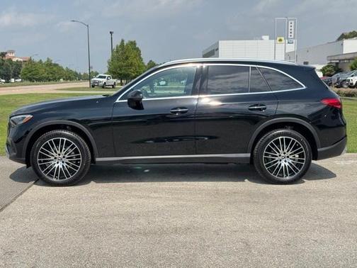 2025 Mercedes-Benz GLC 300 Base