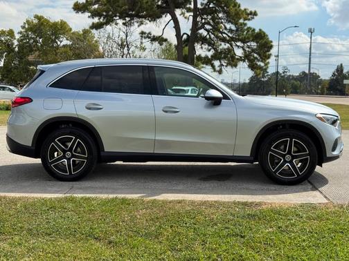 2026 Mercedes-Benz GLC 300 Base