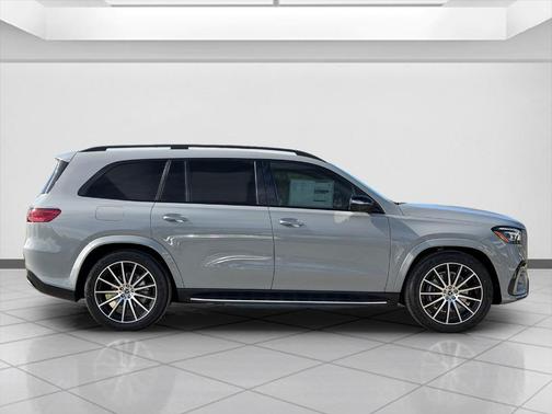2026 Mercedes-Benz GLS 450 4MATIC
