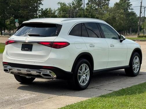 2025 Mercedes-Benz GLC 300 Base