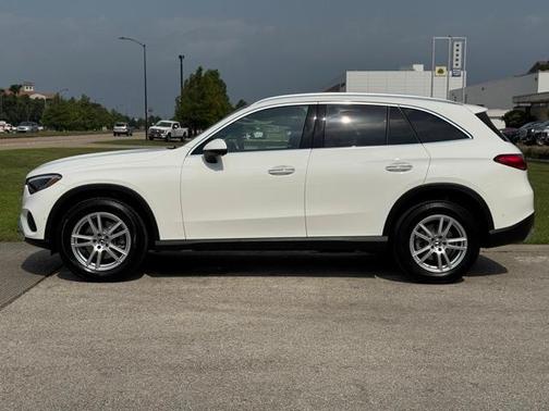 2025 Mercedes-Benz GLC 300 Base