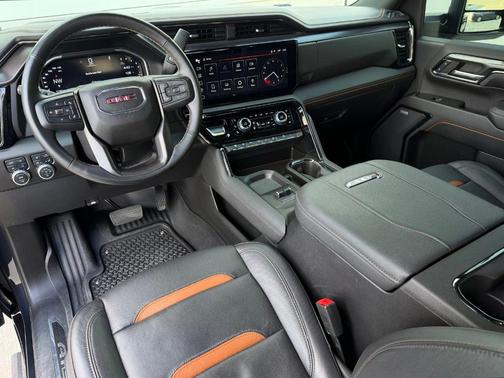 Titanium 2024 GMC Sierra 2500 AT4