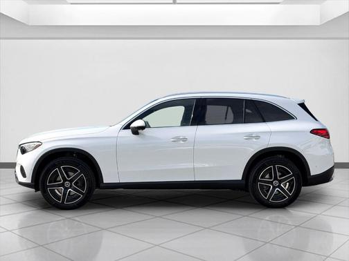 2026 Mercedes-Benz GLC 300 Base