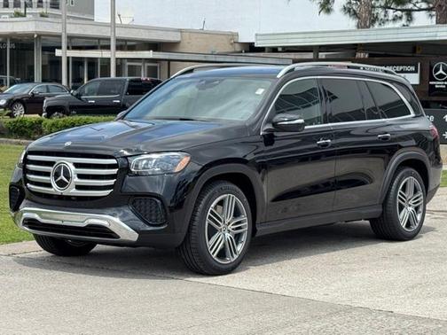 2025 Mercedes-Benz GLS 450 4MATIC