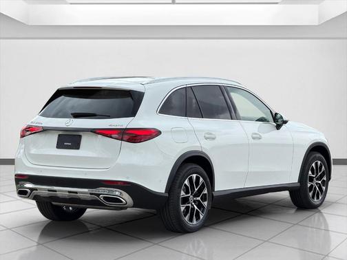 Polar White 2026 Mercedes-Benz GLC 350e Base 4MATIC