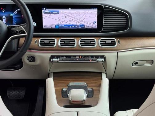 2024 Mercedes-Benz GLE 450 Plug-In Hybrid Base 4MATIC