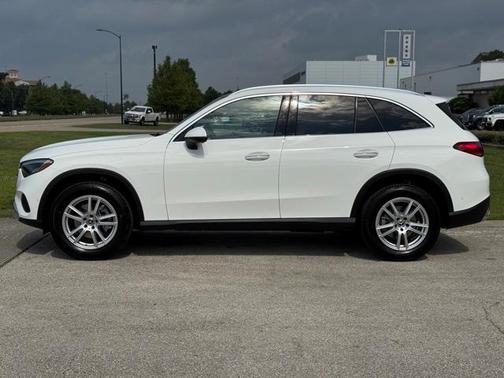 2025 Mercedes-Benz GLC 300 Base