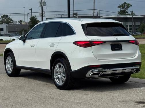 2025 Mercedes-Benz GLC 300 Base