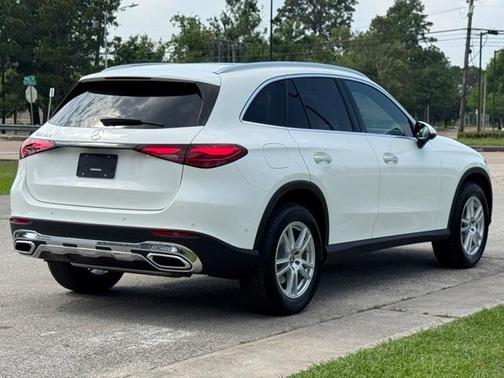 2025 Mercedes-Benz GLC 300 Base