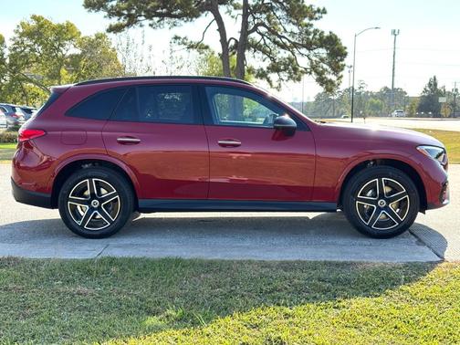 2026 Mercedes-Benz GLC 300 Base