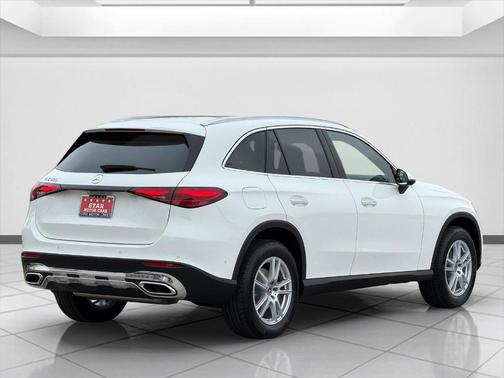 Polar White 2026 Mercedes-Benz GLC 300 Base
