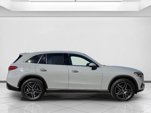 Alpine Gray 2026 Mercedes-Benz GLC 300 Base