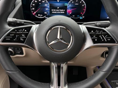 2025 Mercedes-Benz GLA 250 Base