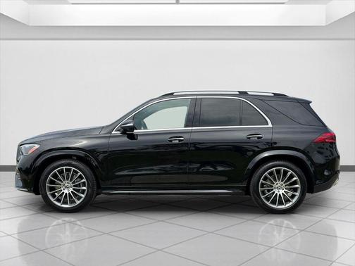 Obsidian Black 2026 Mercedes-Benz GLE 580 AWD 4MATIC