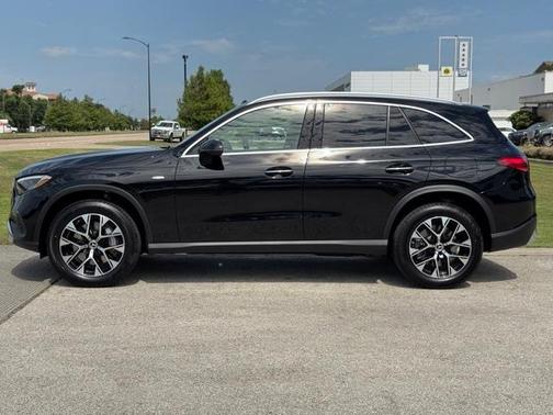 2025 Mercedes-Benz GLC 350e Base 4MATIC