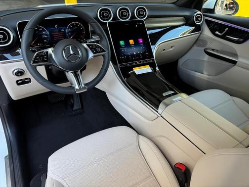 2026 Mercedes-Benz GLC 300 Base 4MATIC