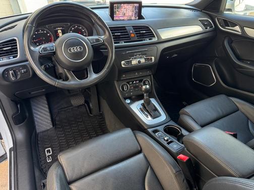 2017 Audi Q3 2.0T Prestige