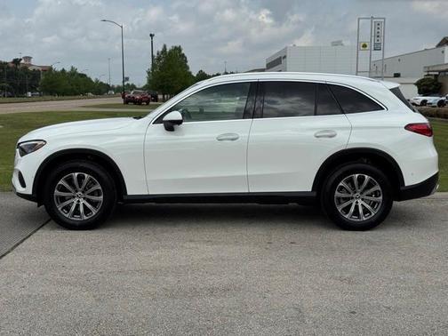 2025 Mercedes-Benz GLC 300 Base