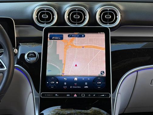 2025 Mercedes-Benz GLC 300 Base