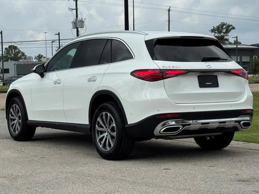 2025 Mercedes-Benz GLC 300 Base