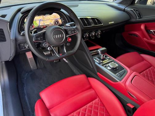 2022 Audi R8 5.2 V10 performance