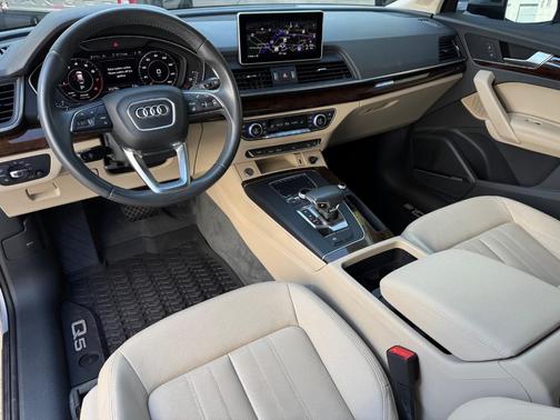 2020 Audi Q5 40 Premium Plus