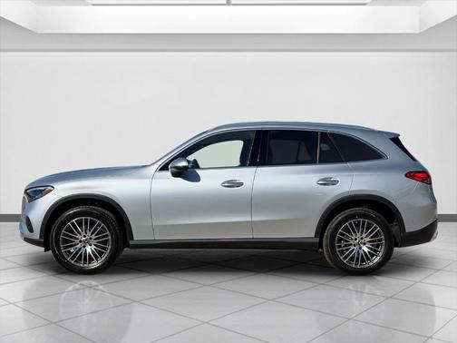 2026 Mercedes-Benz GLC 300 Base