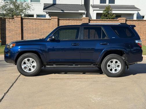 2023 Toyota 4Runner SR5