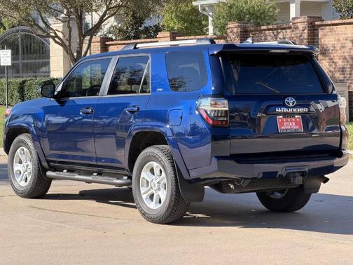 2023 Toyota 4Runner SR5