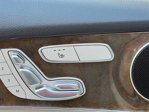 2019 Mercedes-Benz GLC 300 Base