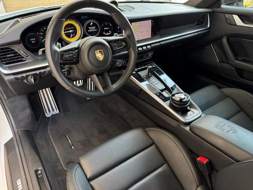 2025 Porsche 911 Turbo S
