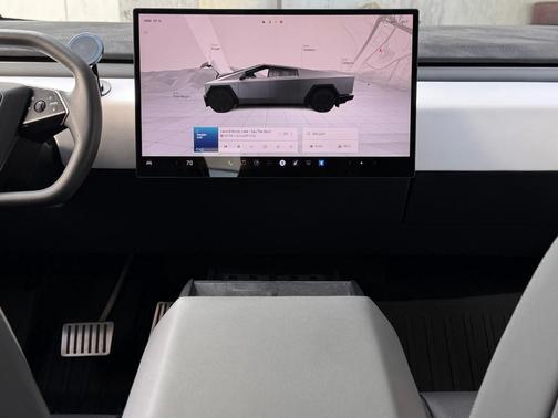 2024 Tesla Cybertruck Cyberbeast